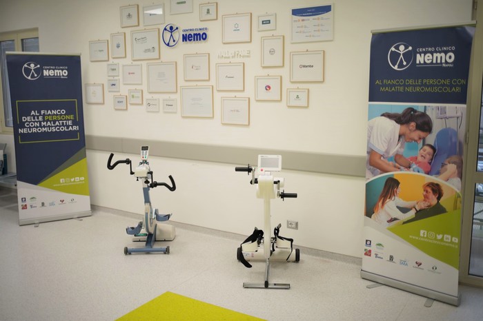 Centro Clinico NeMO Napoli donazione rotary cyclette ansa 01